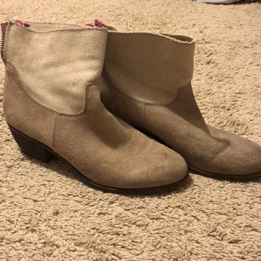 Tan bootie